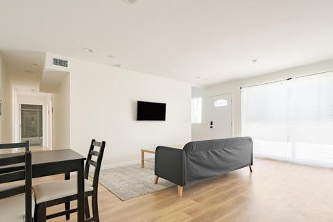 Photo of "#1394-B: Queen Bedroom B" home