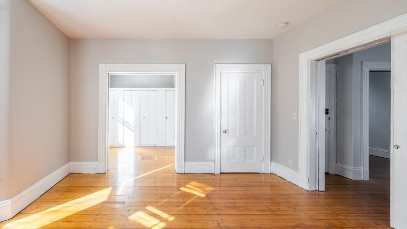 Photo of "#1643-B: Queen Bedroom B" home