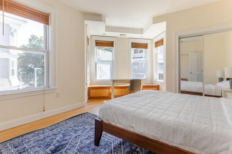 Photo of "#1058-B: Queen Bedroom B" home